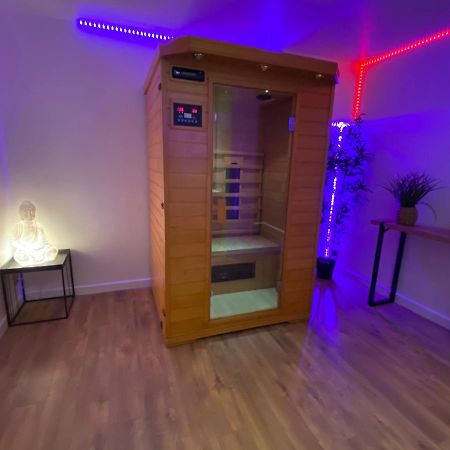 אביניון Cosy & Spa Appartement Luxe Jacuzzi Sauna Suite Cristal מראה חיצוני תמונה