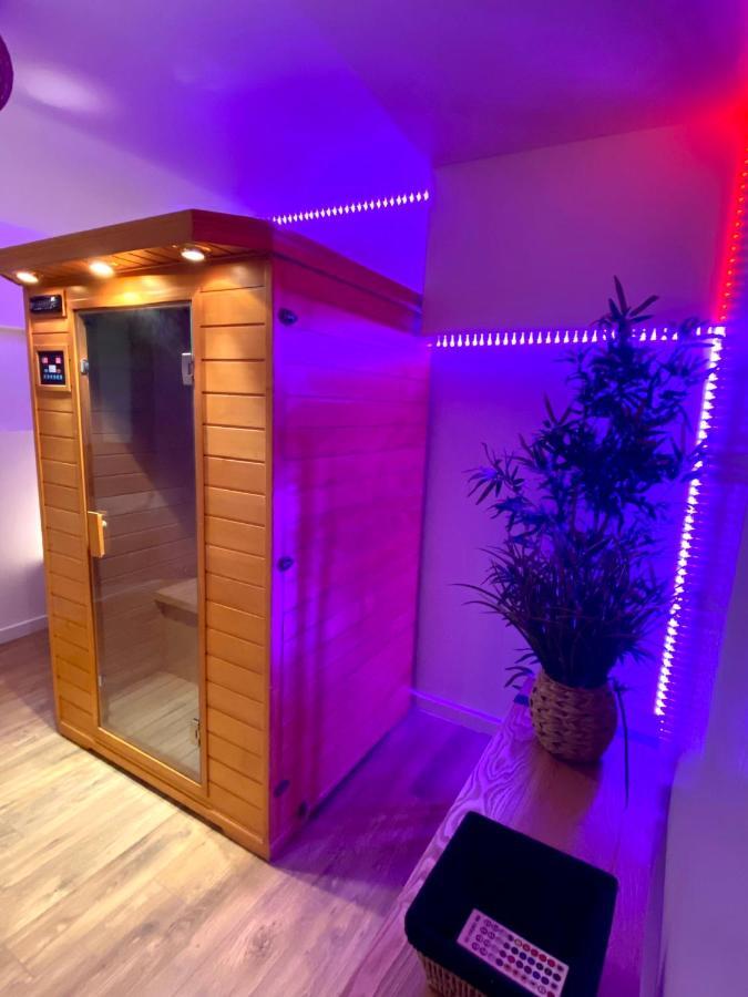 אביניון Cosy & Spa Appartement Luxe Jacuzzi Sauna Suite Cristal מראה חיצוני תמונה