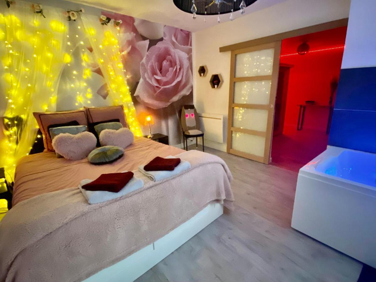 אביניון Cosy & Spa Appartement Luxe Jacuzzi Sauna Suite Cristal מראה חיצוני תמונה
