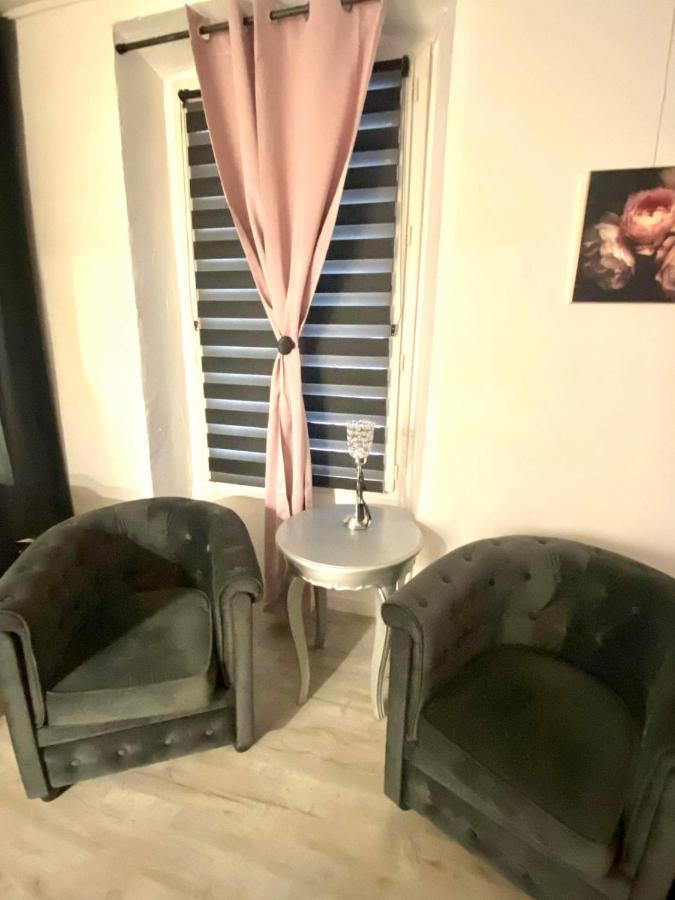 אביניון Cosy & Spa Appartement Luxe Jacuzzi Sauna Suite Cristal מראה חיצוני תמונה